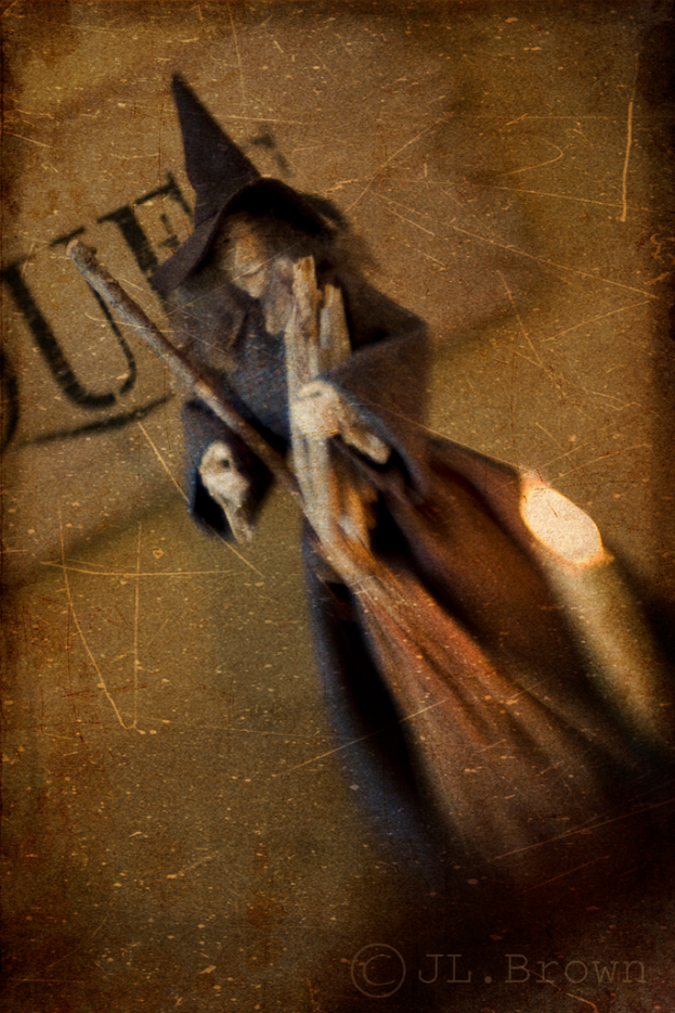 Ein Halloween-motiviertes Bild mit einem Text auf der Rückseite.