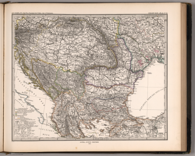 Ein aufgeschlagenes Buch mit einer detaillierten Karte des Balkans, auf der Städte, Flüsse und andere geografische Merkmale bezeichnet sind.