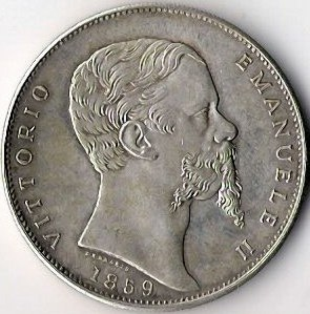 Eine Silbermünze aus Italien aus dem Jahr 1859 mit dem Kopf eines bärtigen Mannes, mit der Inschrift "Vittorio Emanuele II" auf einem weißen Hintergrund.