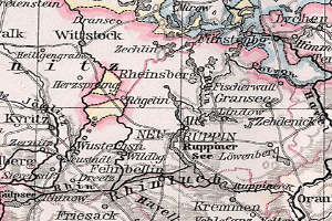 Ein detaillierter alter Stadtplan von Rheinsberg, Deutschland, der Straßen, Gebäude und Sehenswürdigkeiten zeigt, mit Text, der den Standort der Stadt angibt.