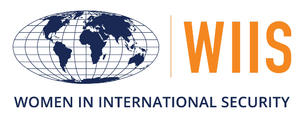 Eine Weltkugel mit tiefblauen und weißen Farben, umgeben von einem blauen Kreis mit einer weißen Umrandung, auf einem weißen Hintergrund mit der fetten, schwarzen Schrift "Frauen in der internationalen Sicherheit".