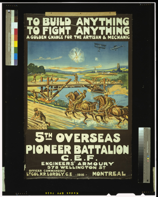 Plakat für das 5. Overseas Pioneer Bataillon mit dem Text "Alles Bauen für alles Kämpfen: Eine goldene Chance für den Handwerker & Mechaniker", das eine Gruppe von Menschen vor einem hellblauen Himmel mit weißen Wolken zeigt.