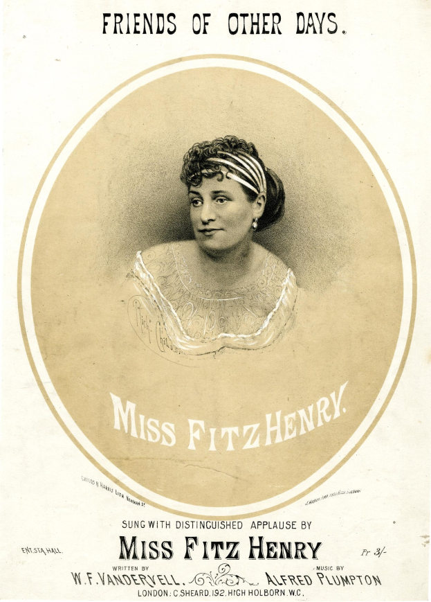 Plakat von Miss Fitz Henry in einem weißen Kleid mit einem gemusterten Schultertuch, ihre Haare zu einem Knoten gebunden, die direkt in die Kamera lächeln und den Text 'Freunde anderer Tage' zeigen.