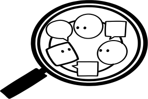 Ein Vergrößerungsglas schwebt über einer Gruppe von karikaturhaft, bunt kolorierten Menschen mit übertriebenen Zügen, jeder mit Sprechblasen, die verschiedene Nachrichten enthalten, was eine lebhafte Diskussion andeutet.